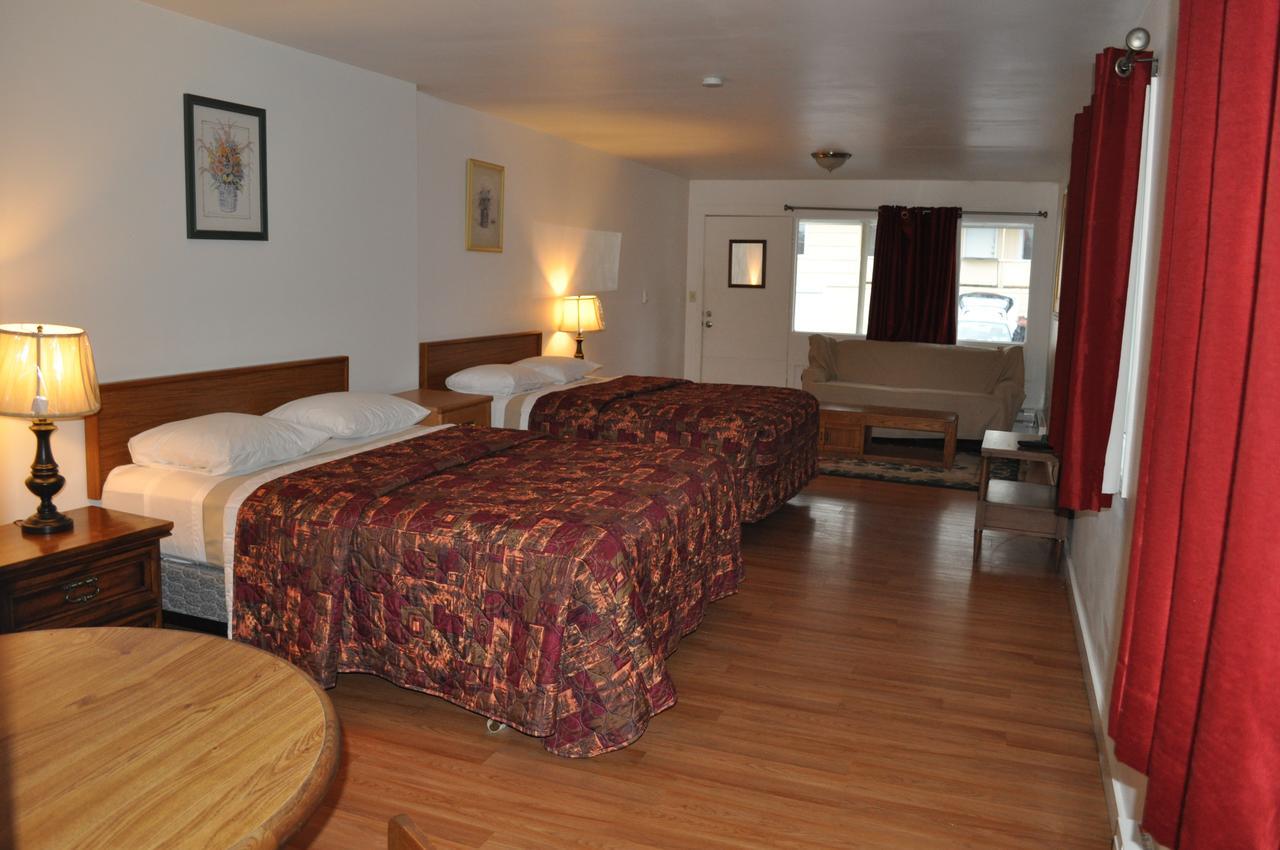 Golden Lion Motel Raymond Екстериор снимка